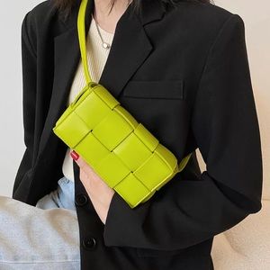 COPY - Woven Cassette Waist Belt (Lime)